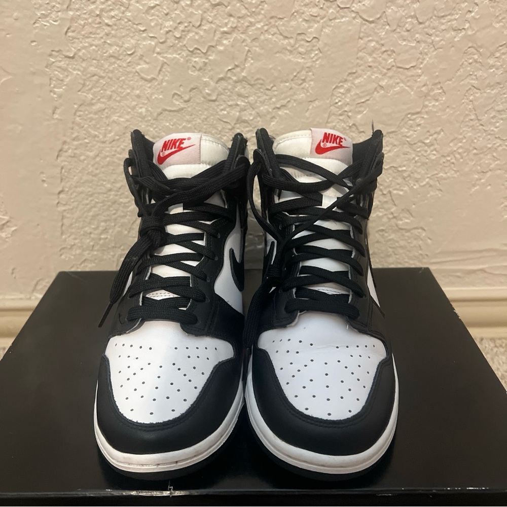 Panda Mid Dunks - Picture 4 of 7